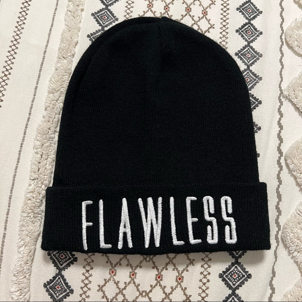 NEW! Black Flawless Beanie